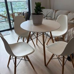 5 Piece Round Dining Table with Chairs Set for 4, 35.5/31.4 Inch Dining Room Table Set