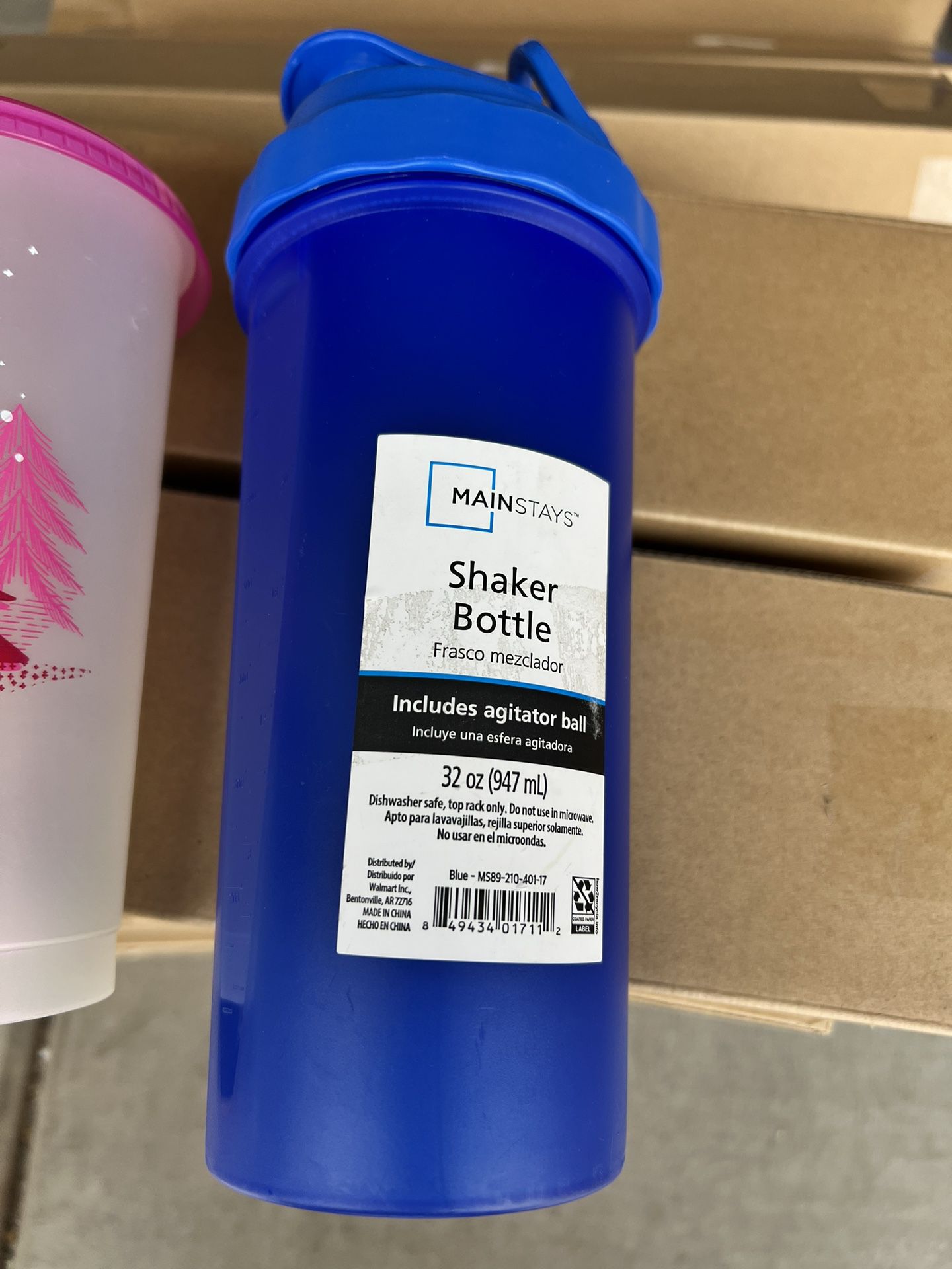 shaker bottle 32 oz includes agitator ball for Sale in Glendale