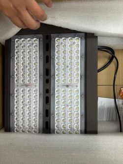 LED FLOOD LIGHT U BRACKET