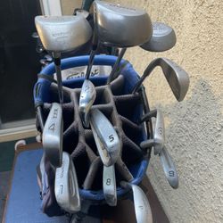 Complete man’s golf club for first time beginner right hand