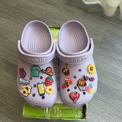 New Crocs Classic Clog Purple Size 9 + Cute Jibbitz Charms