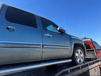 Autoparts 2011 Chevy Silverado 1500 5.3L motor for sale 4x2 transmission