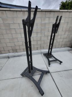 Tv mobile stand perfect to watch world cup sports,movies  anywhere  multi tv size .. 2 available  ome and get it today rialto location