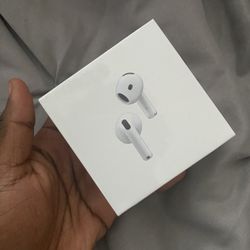 AirPod 4s