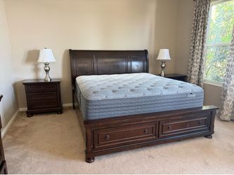 King size Bedroom Set