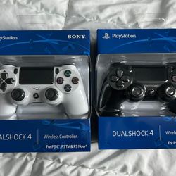 PlayStation 4 Controllers White/Black 