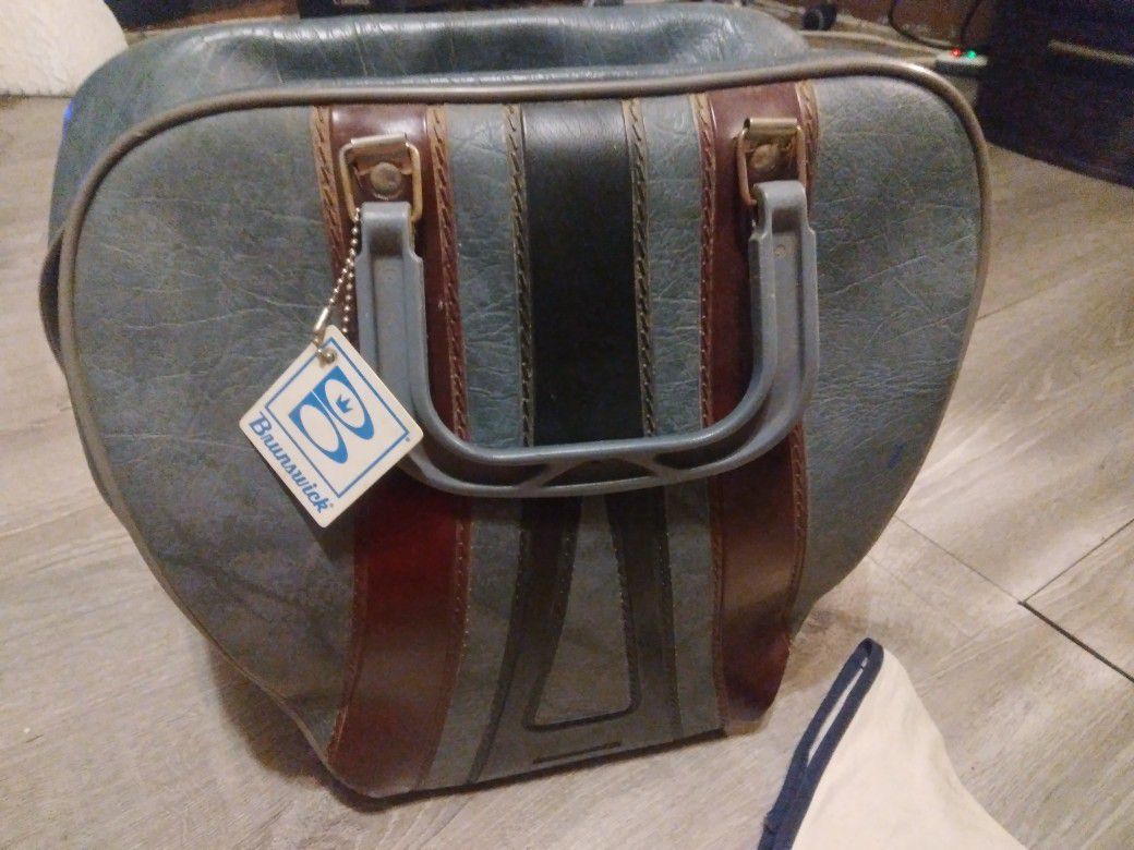 Vintage 1960's Brunswick Leather Bowling Ball Bag for Sale in Stilwell, KS  - OfferUp