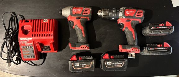 Milwaukee M18 Drill & Impact Driver Combo Kit + 4 Batteries + Charger