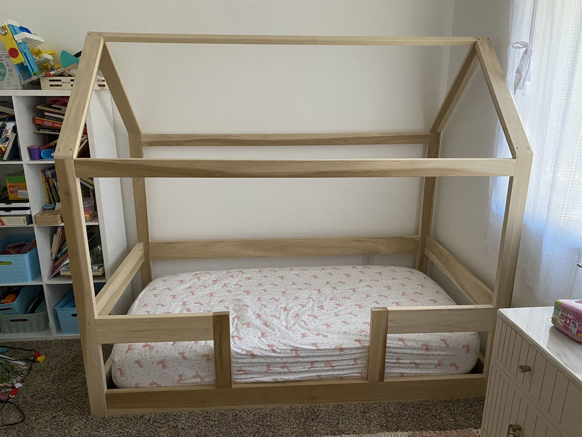 Kids Montessori Wooden Bed Frame Twin