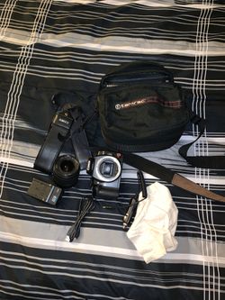 Canon eos rebel XTI (read description)