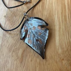 Ornate Glass Pendant 