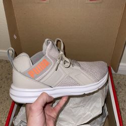 PUMA BRAND NEW WOMENS 8.5 