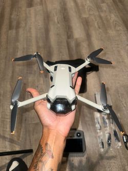 Dji mini 3 pro fly more bundle