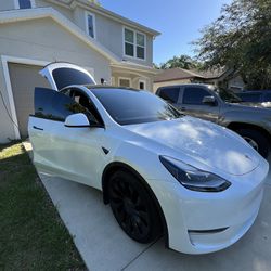 Tesla model y For Sale