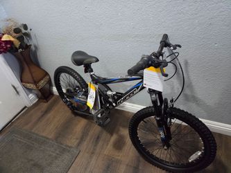Hyper Bike Shocker 20 7 Speed Mont Sports New Ready To Ride good condition