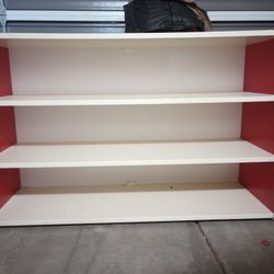 Lakeshore Shelves