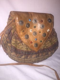 Vintage oval room purse rare