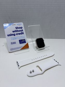 Apple Watch Series 8 WIFI, 45 mm, Silver Aluminum Case, White Band - LIKE NEW