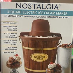 Electric ice cream maker