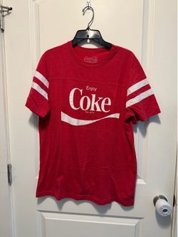 Coca-Cola t-shirt features a vintage "Enjoy Coke" logo and sporty sleeve stripe size large