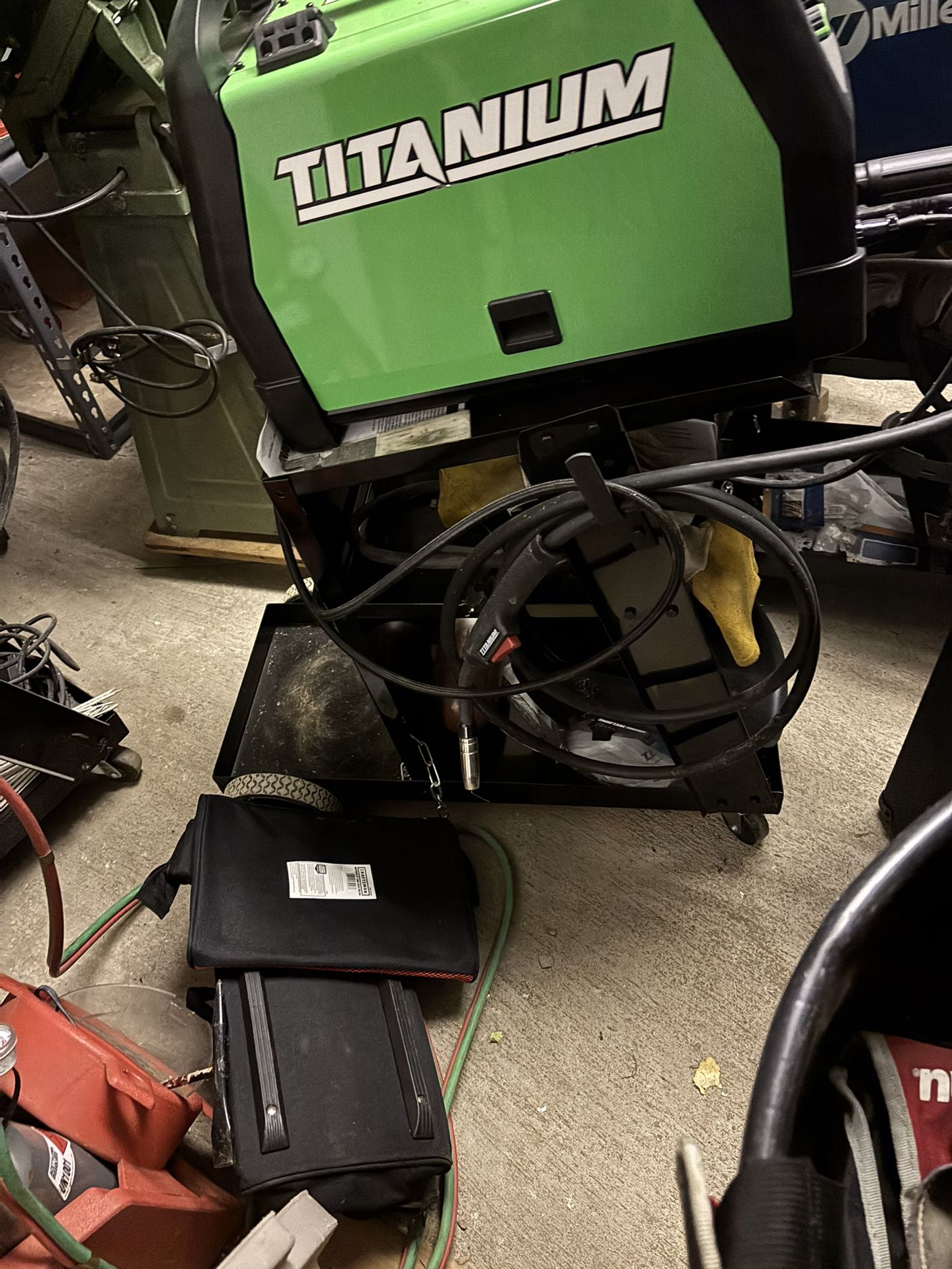 Titanium 170 MiG Welder