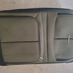 Large Green 2-Wheeled Suitcase