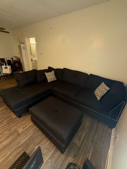 Black Sectional Sofa with Ottoman