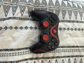 Controller available on all consuls and a razor keyboard