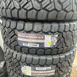 New Nitto Recon Grappler 285/75r17 LR E