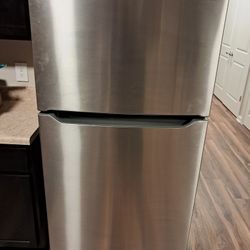 Brand New Frigidaire Top And Bottom