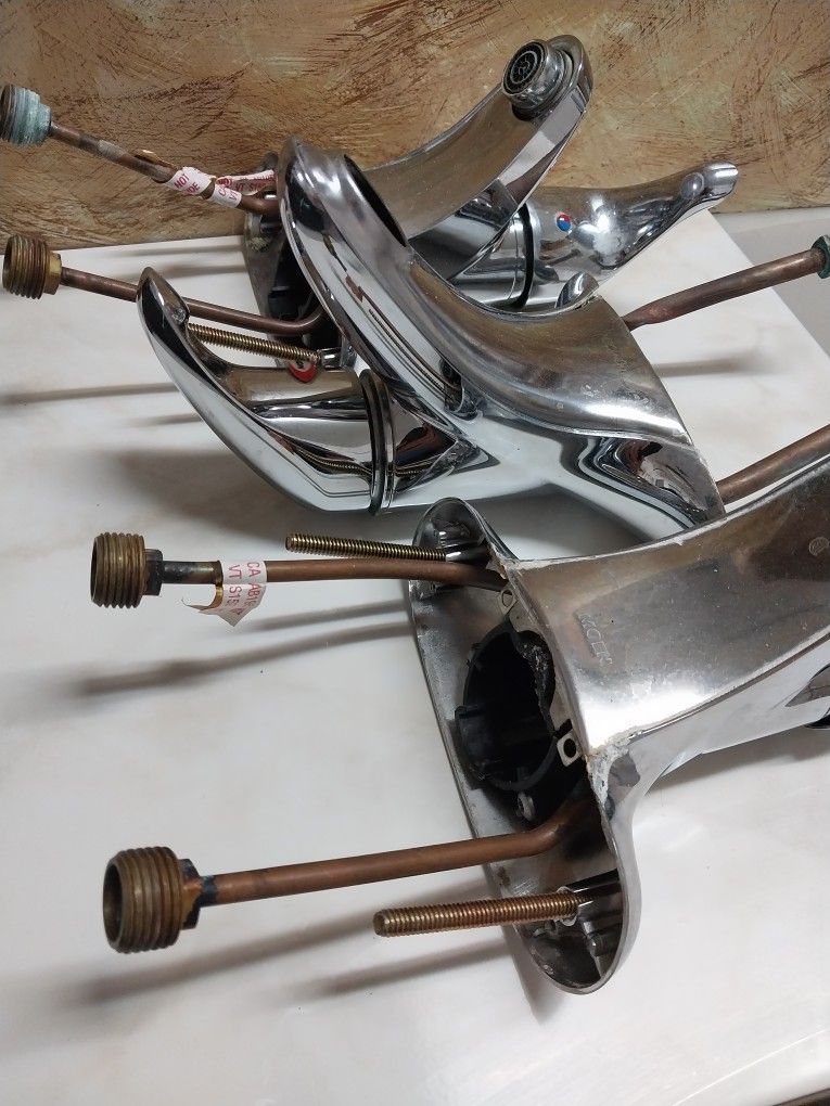 Moen Faucet Pre-owned 