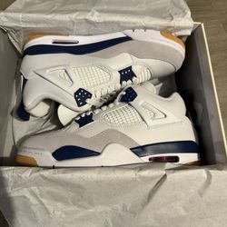 Jordan 4 Retro SB Navy 8.5M