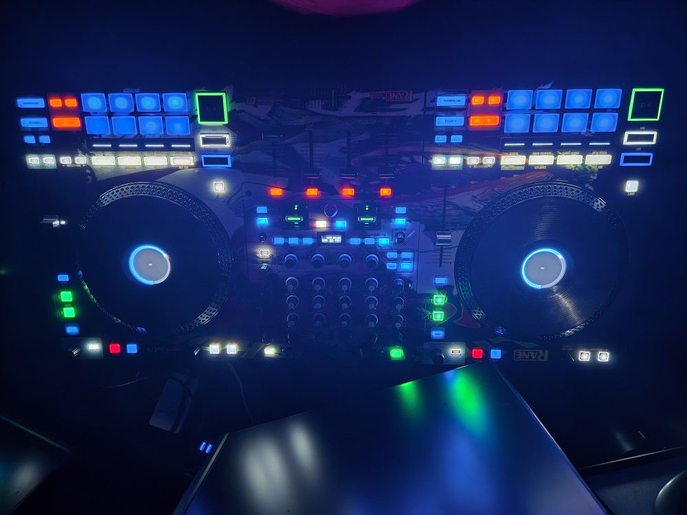 Rane Four Dj Controller With Original Box