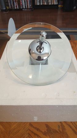 Single lever bathroom faucet for sink (glass/chrome).