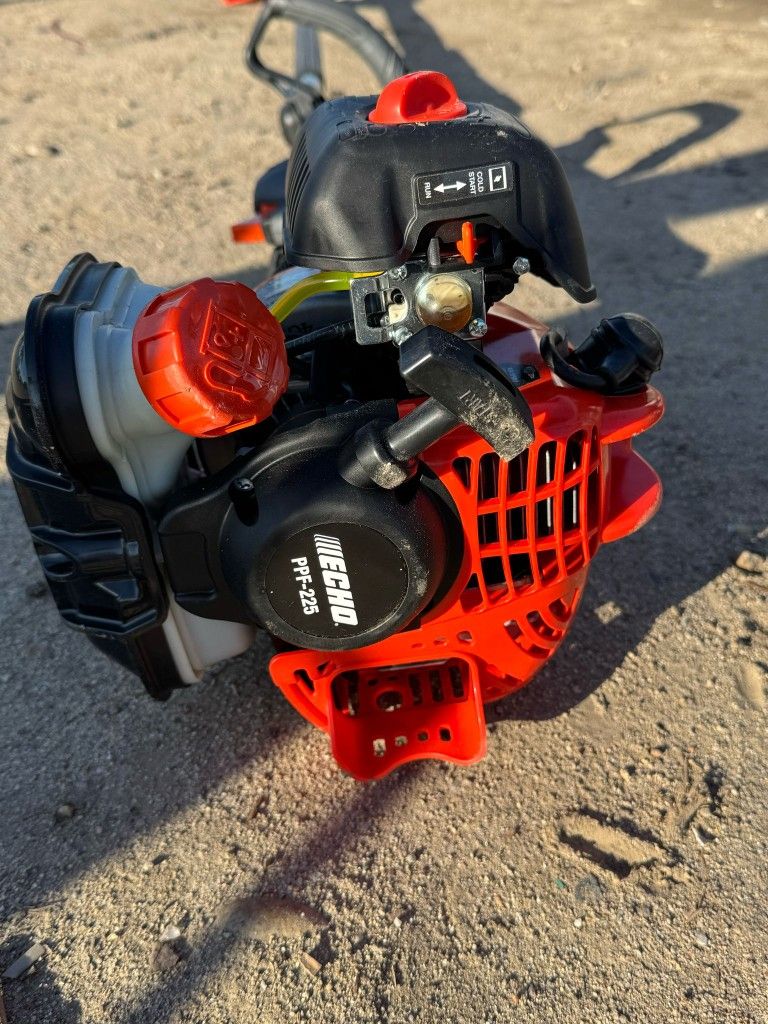 ECHO
10 in. 21.2 cc Gas 2-Stroke Power Pole Saw with 94 in. Shaft