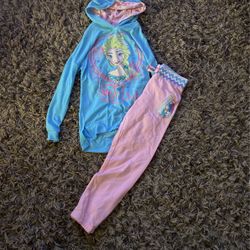 Girl’s Frozen Outfit Sweater Medium Pants Small 