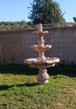 3 Tier Water Fountain In Italian  Pink Style 