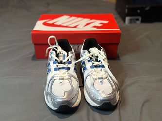NEW New Balance 1906R Silver Blue Agate Men’s 9.5 / Women’s 11
