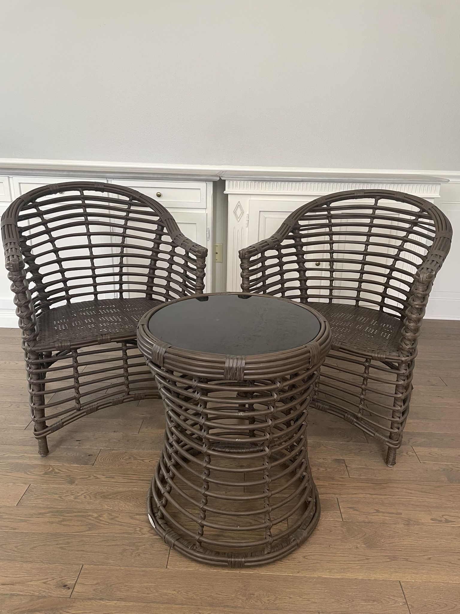 Patio Furniture - Max studio Table And Chairs