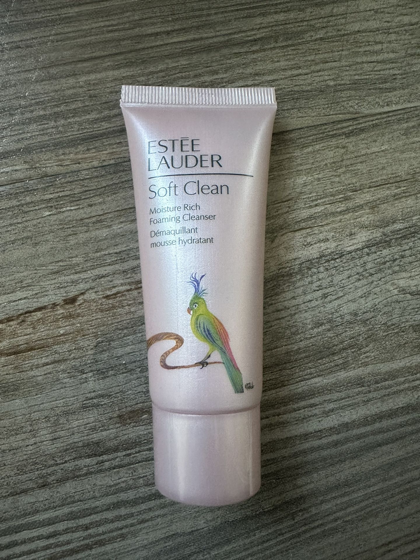 Estée Lauder Soft Clean