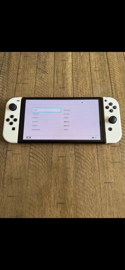 Nintendo Switch OLED - White