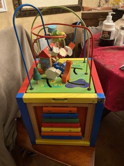 Play cube With Storage!