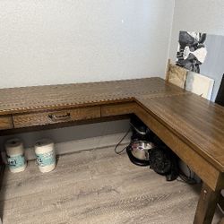 Corner Desk