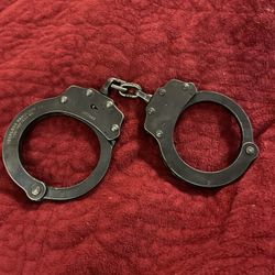 Hand Cuffs 