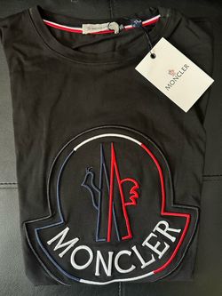 MONCLER T-shirt
