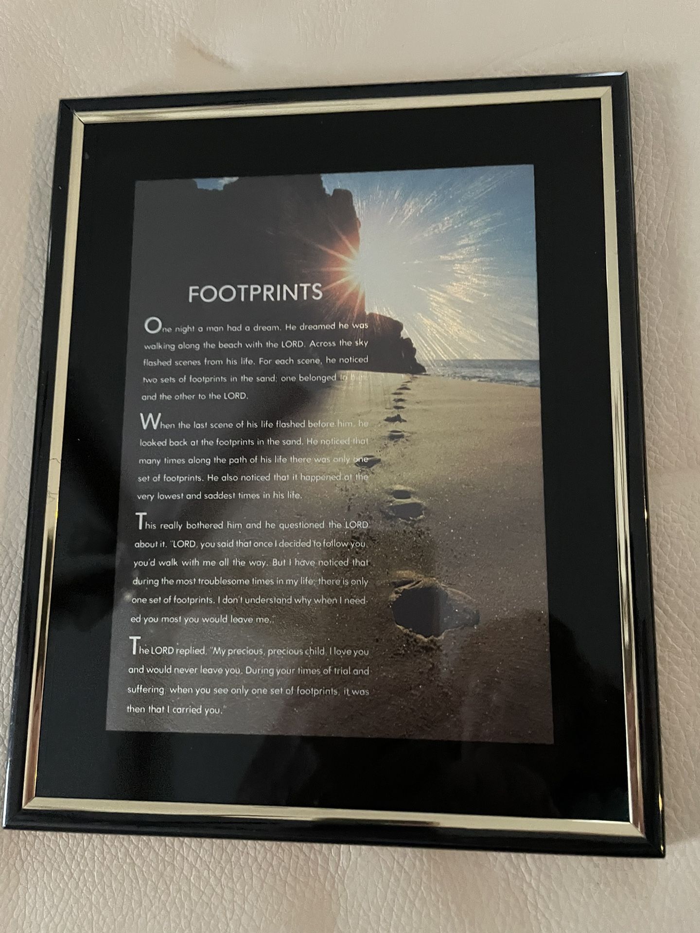 NEW. 8 X 10 FOOTPRINTS. PLAQUE