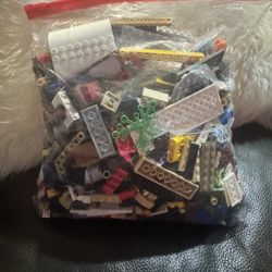 *** 2 Lbs Bulk Random Lego PCs $12***