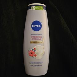 Nivea Refreshing Wild Berries & Hibiscus Bodywash 20oz