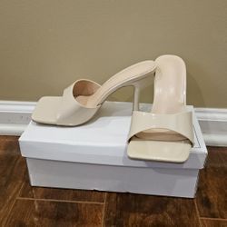 New Women's Nude Heels Sz 36(6)