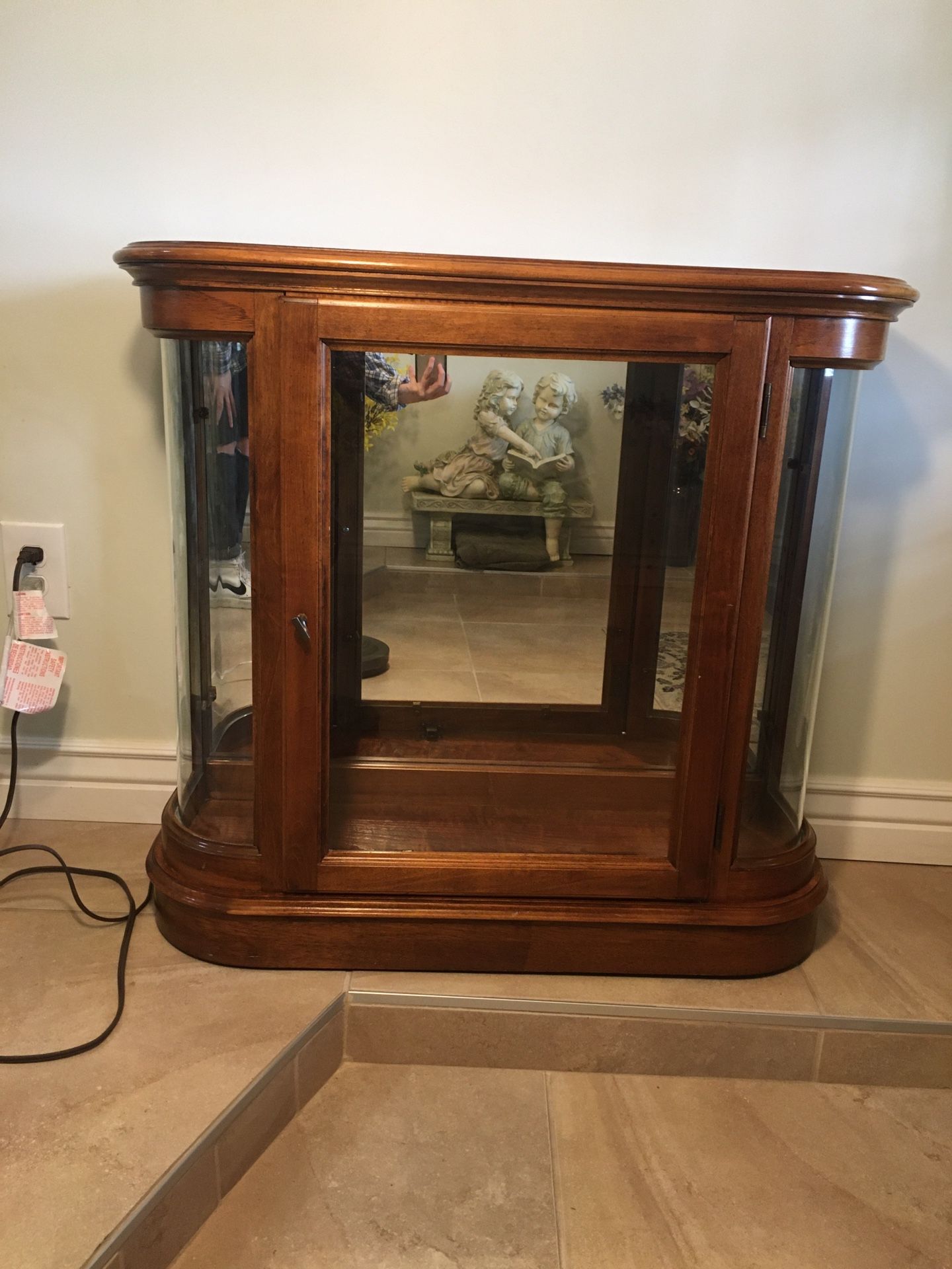Pulaski Display Cabinet With Mirrors